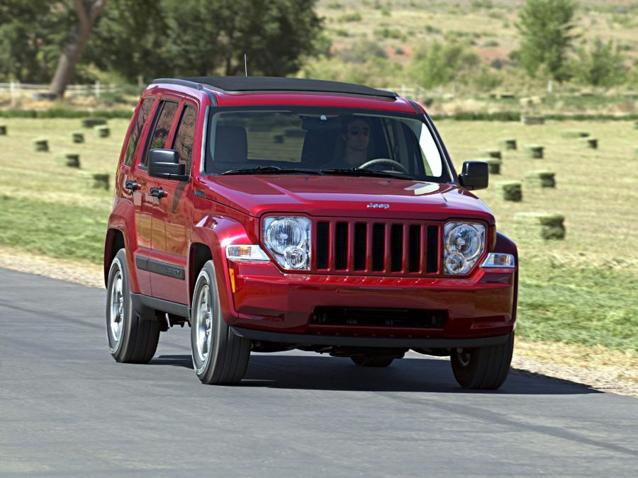  Jeep Liberty Sport 2007 года  (фото 4 из 10)